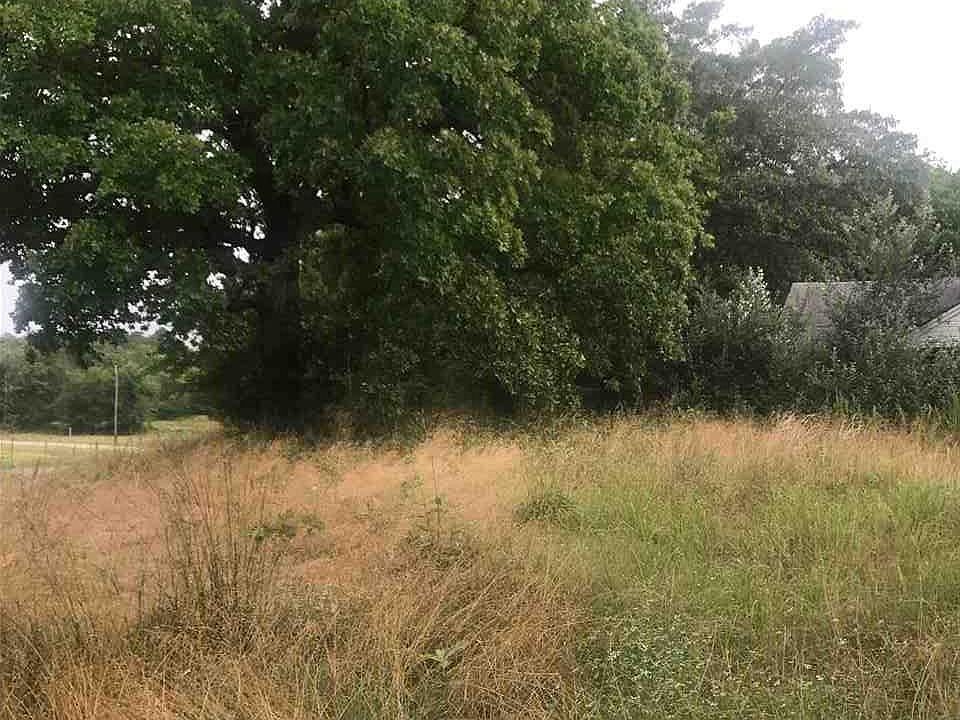 2nd image of 386 Sims Loop Rd