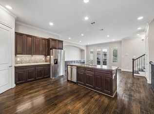 1105 E 27th St #B, Houston, TX 77009