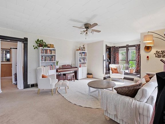 3rd image of 115 S Beebe St #113
