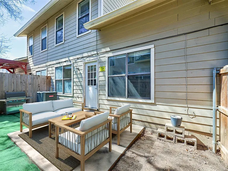 512 Eberhart Ln #1403 — Photo 4