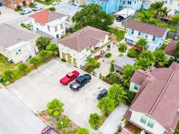 1820 Avenue O 1/2, Galveston, TX 77550