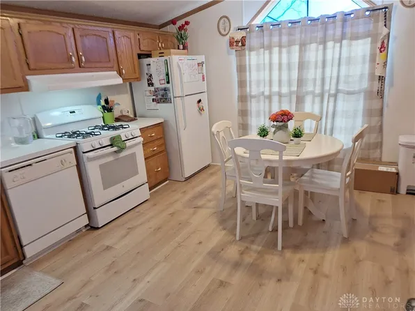 5322 Silverdome Dr, Dayton, OH 45414