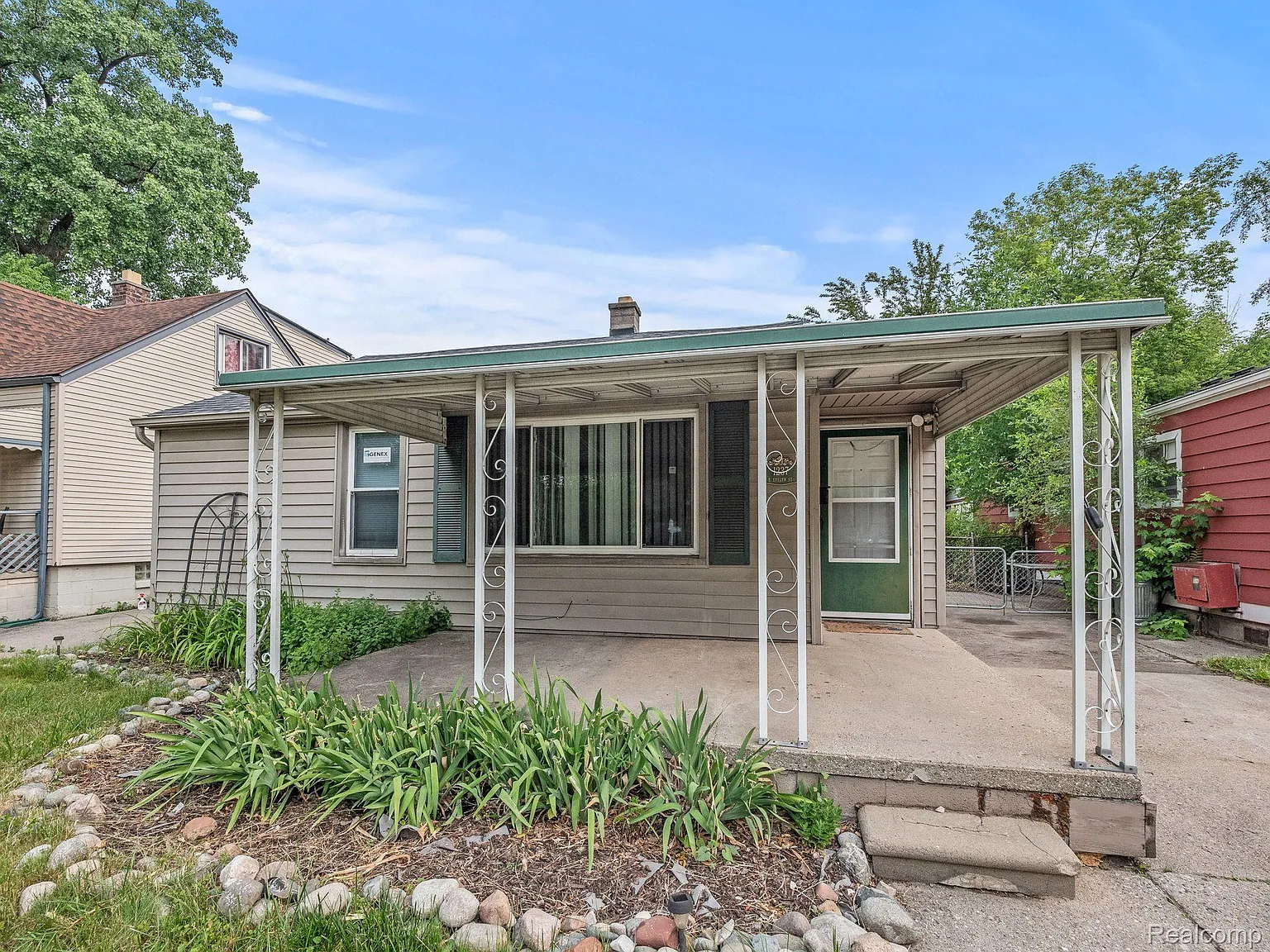 1237 E Evelyn Ave photo 1