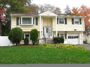 128 Atlantic Dr, Parsippany, NJ 07054