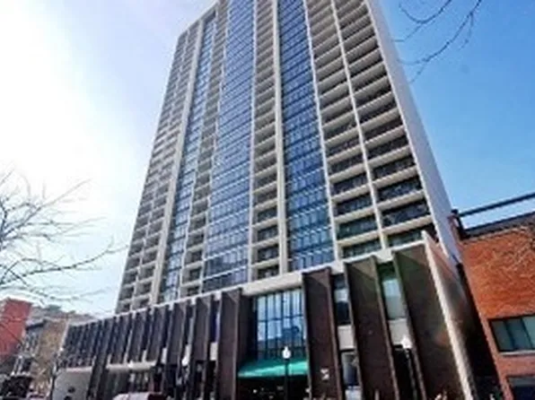 1636 N Wells St, Chicago, IL