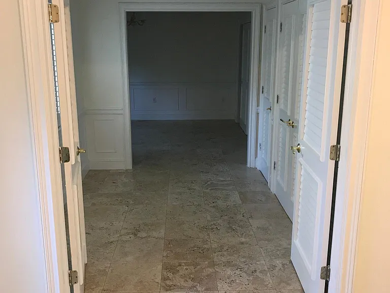 1037 Alfonso Ave — Photo 7