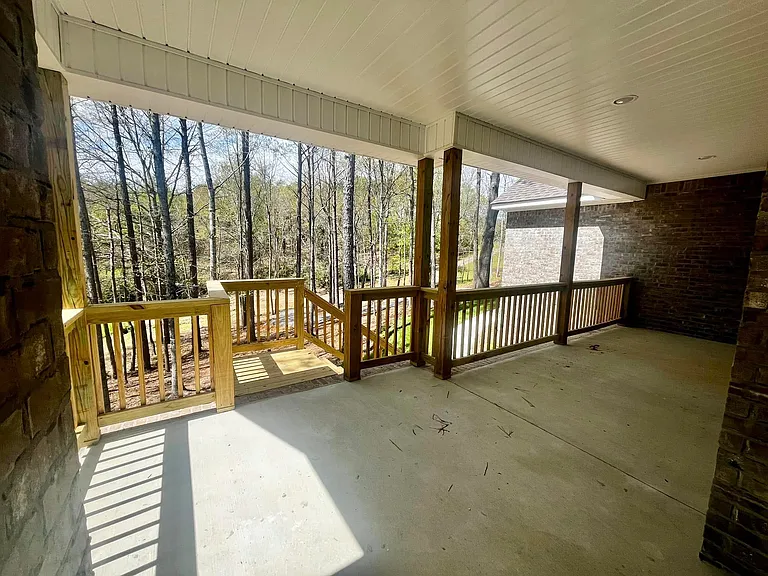 564 McRae Rd — Photo 3