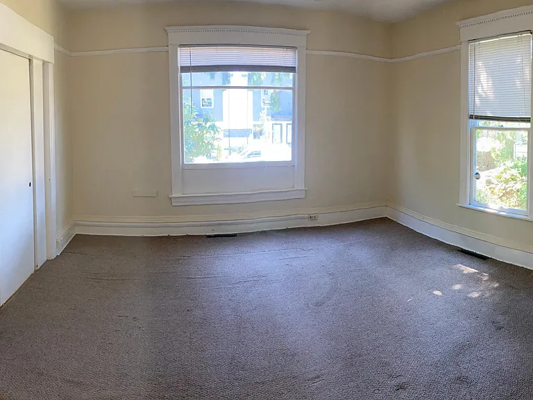 5245 Brooklyn Ave NE #A — Photo 13