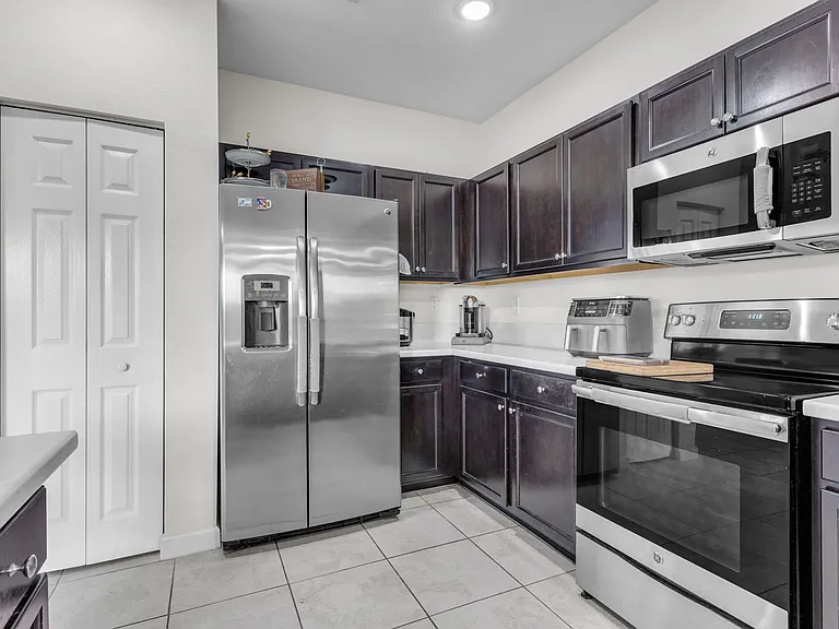 11413 SW 252nd St — Photo 14