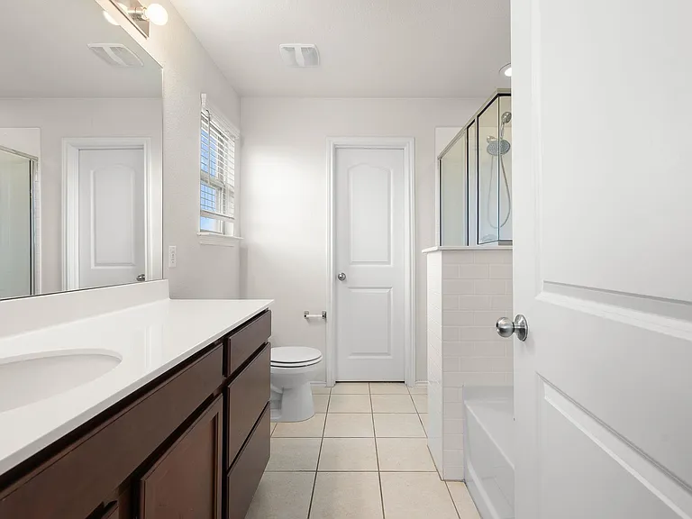 11801 Jackson Falls Way — Photo 20