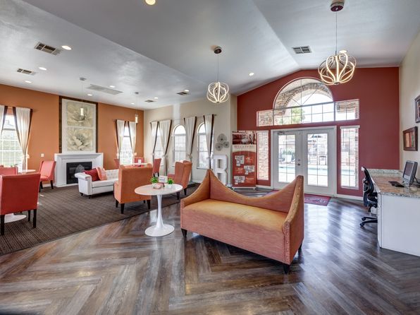 2881 N Rancho Dr APT 2133
