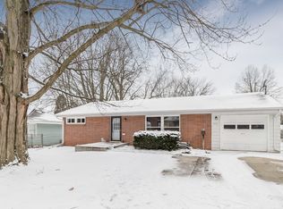 1004 67th St, Windsor Heights, IA 50324