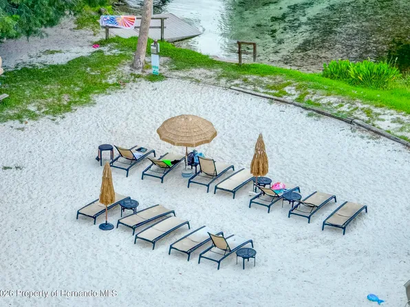 6703 River Run Blvd, Weeki Wachee, FL 34607