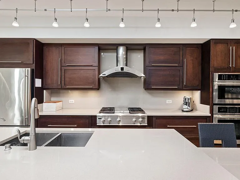 251 Dorado Bch E — Photo 10