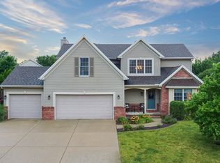 2710 Kaisner Dr, Bloomington, IL