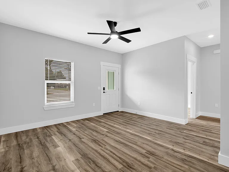 2621 Laurie Ave #2621 — Photo 13