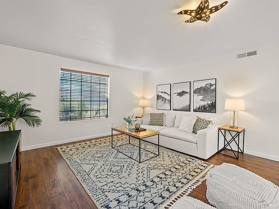 4th image of 769 Sentinel Court
