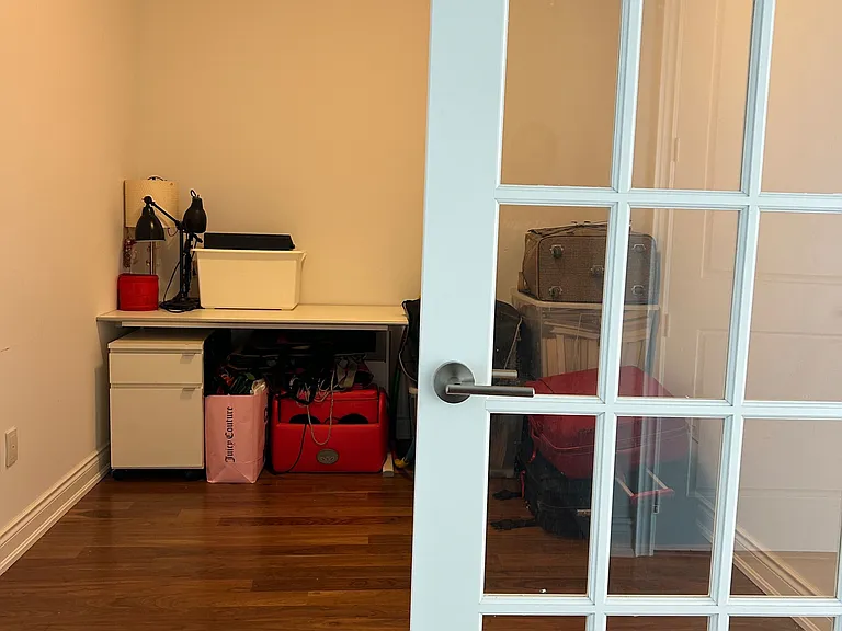388 Yonge St #7010 — Photo 3