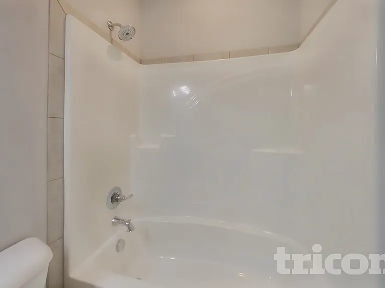 713 W Coker Way — Photo 14