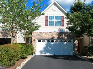 223 Brinley Dr, Pennington, NJ