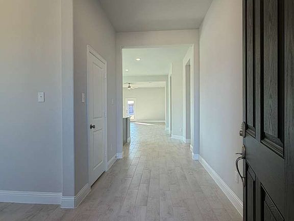 5th image of 3102 Giovanni Dr