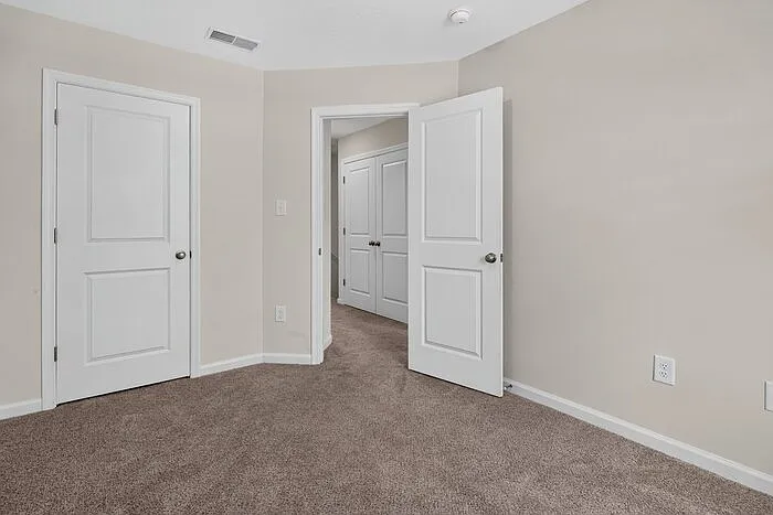 109 Holstein Dr — Photo 18