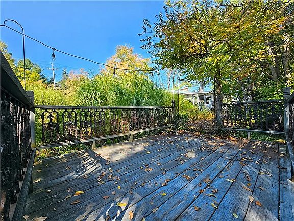 5th image of 10849 New Oregon Rd