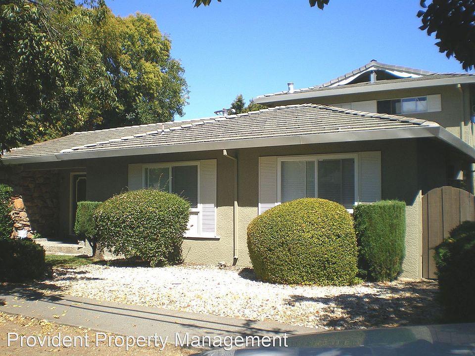 1st image of 1572 Mendenhall Dr APT 3