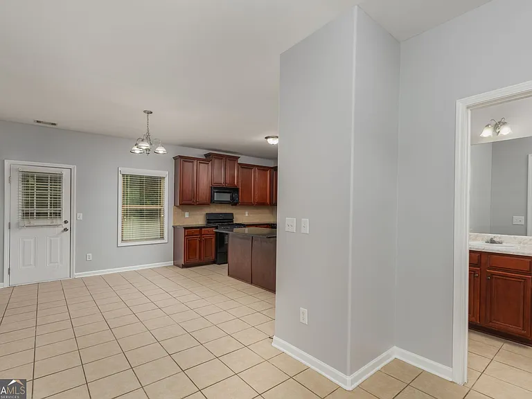168 Summer Grove Ln — Photo 17