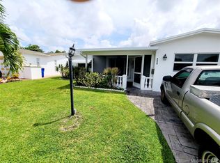 4950 NW 42nd St, Lauderdale Lakes, FL 33319