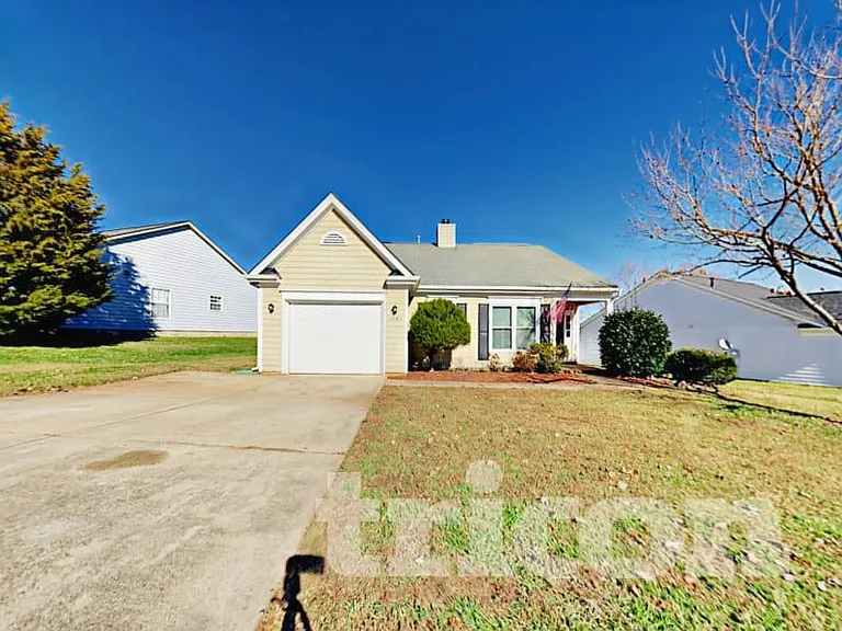 1701 Gordon Walters Dr — Photo 1