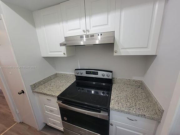 5th image of 7725 Carlyle Ave APT 3