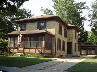 265 W Chestnut St, Burlington, WI 53105