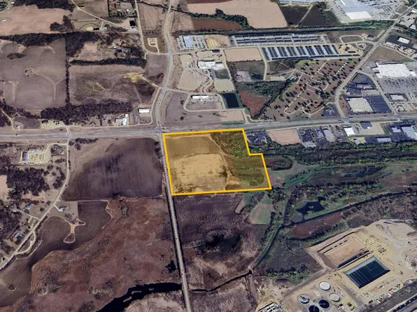 0 Lincoln Way, Clinton, IA 52732