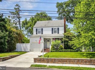 320 W Franklin St, Morrisville, PA 19067