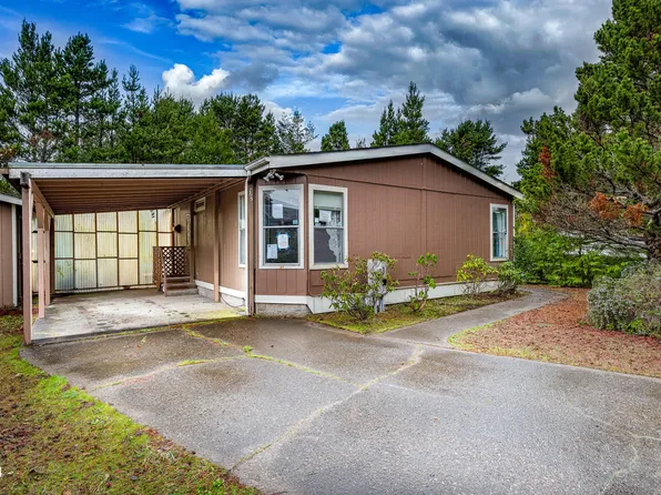 765 Wecoma Loop, Florence, OR 97439