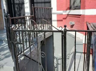 1425 26th Ave, Astoria, NY 11102