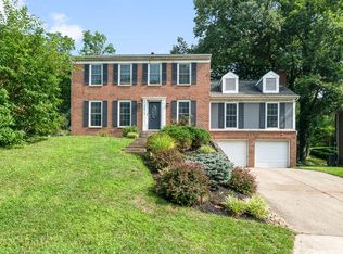 2072 Periwinkle Ct, Crescent Springs, KY 41017