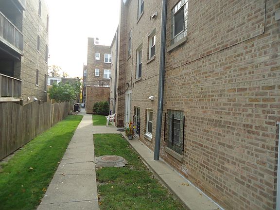 4th image of 7025 N Washtenaw Ave #2