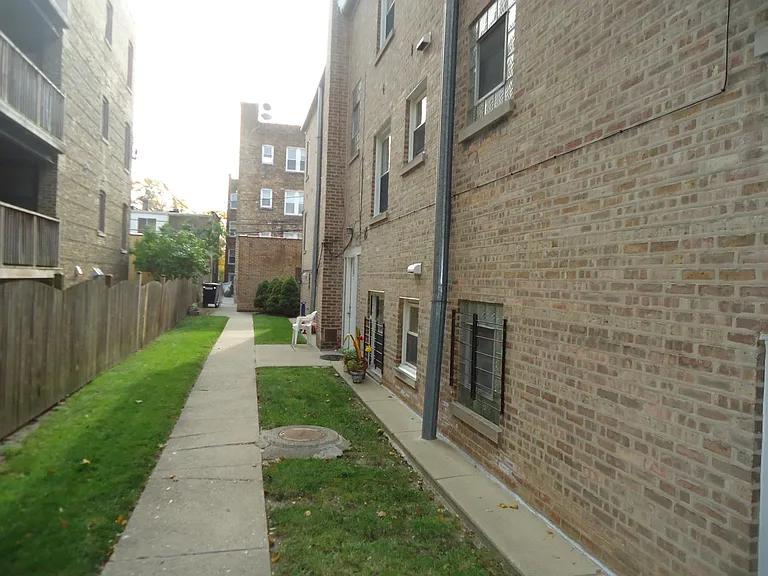 7015 N Washtenaw Ave #2 — Photo 7