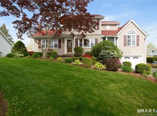 18 Windy Knls, Greenwich, CT 06831