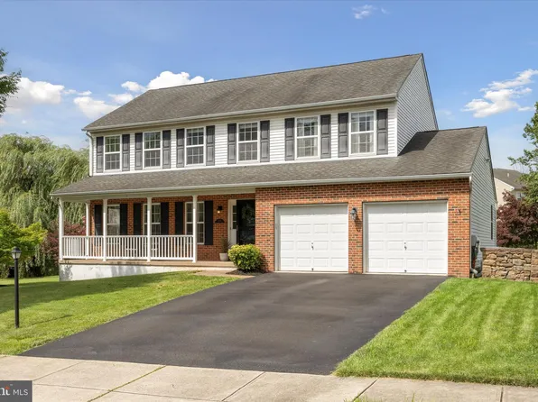 1112 Sun Valley Dr, Royersford, PA 19468