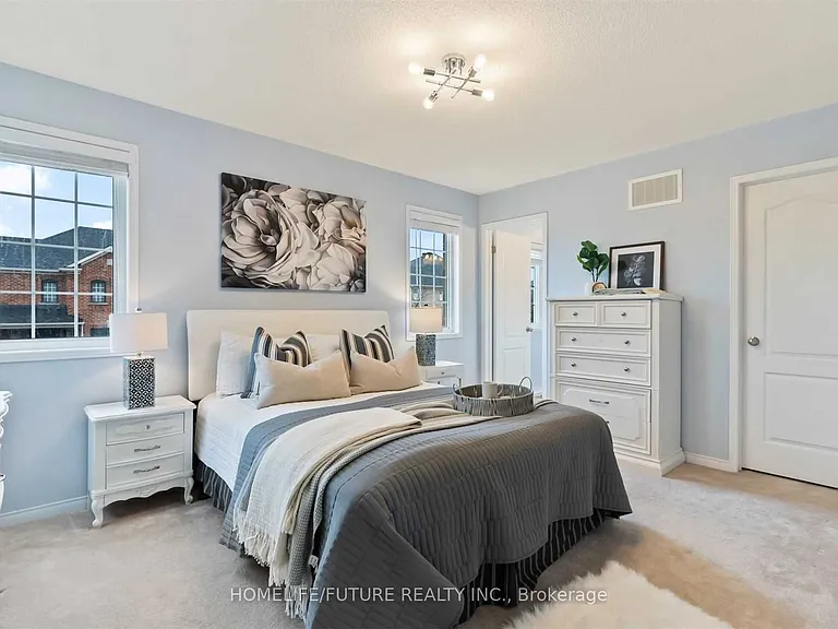 1381 Clearbrook Dr — Photo 24