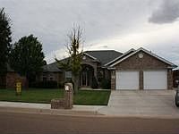 2nd image of 804 Jeanie Dr