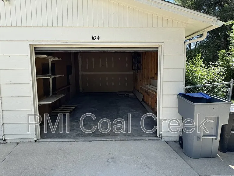 104 Judson St — Photo 3