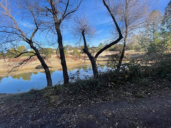 3rd image of 7701 Shenandoah Ln
