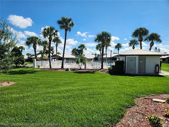 4th image of 1307 Villaway W