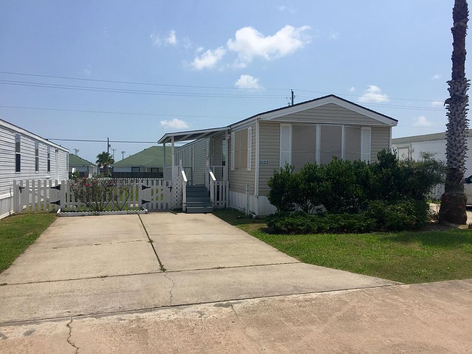 1st image of 5122 Martinique Calle #15