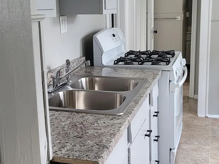 3828 Torrance Dr — Photo 11