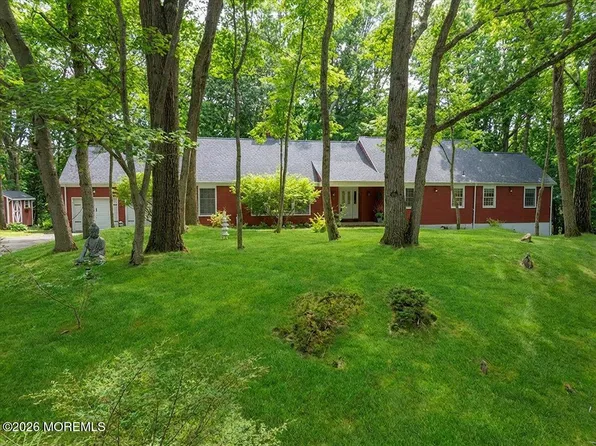 6 Twin Brooks Court, Holmdel, NJ 07733